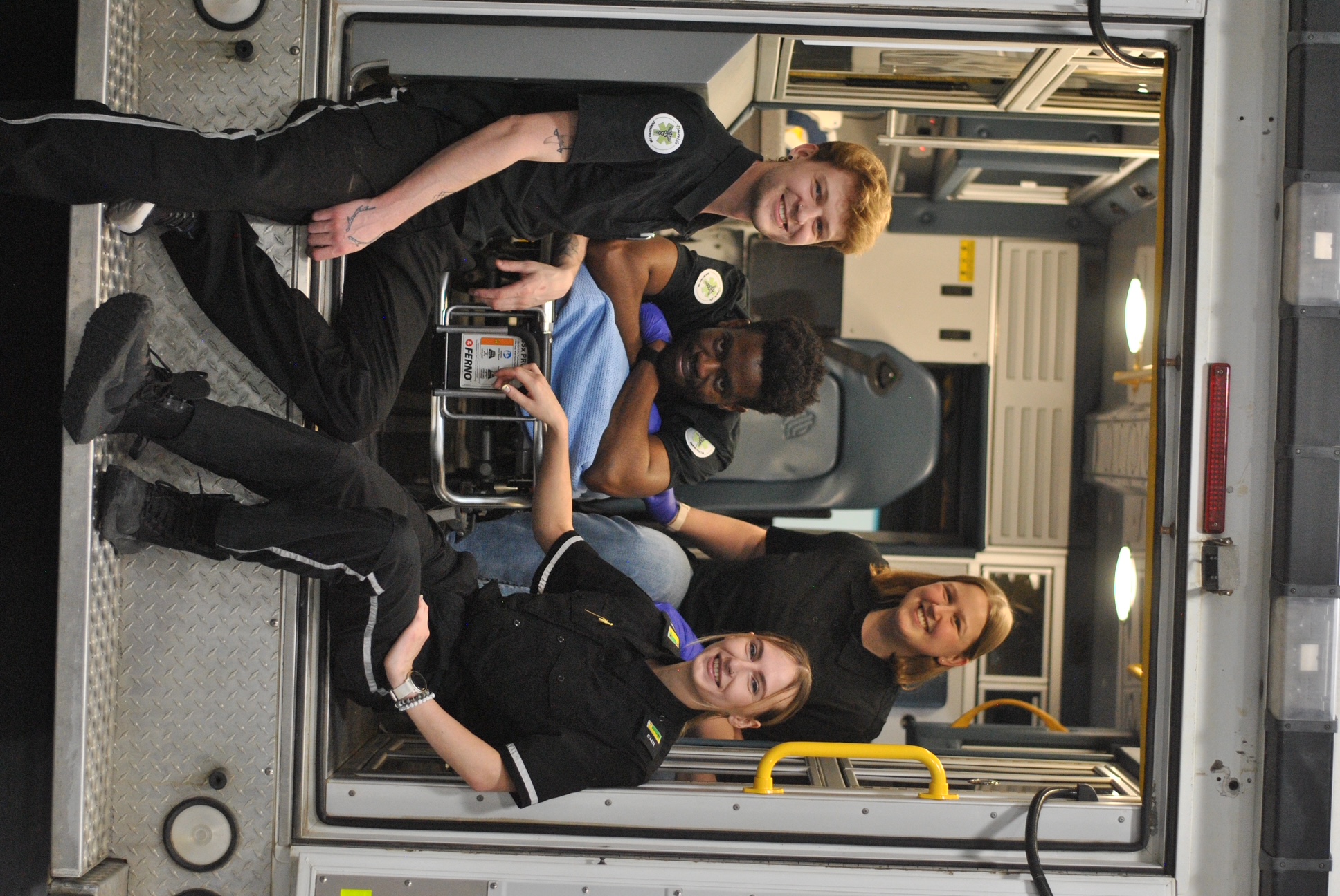 Sharalife EMR 320 students in ambulance